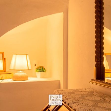 Trullo Dal Fascino Antico Villa Locorotondo Kültér fotó
