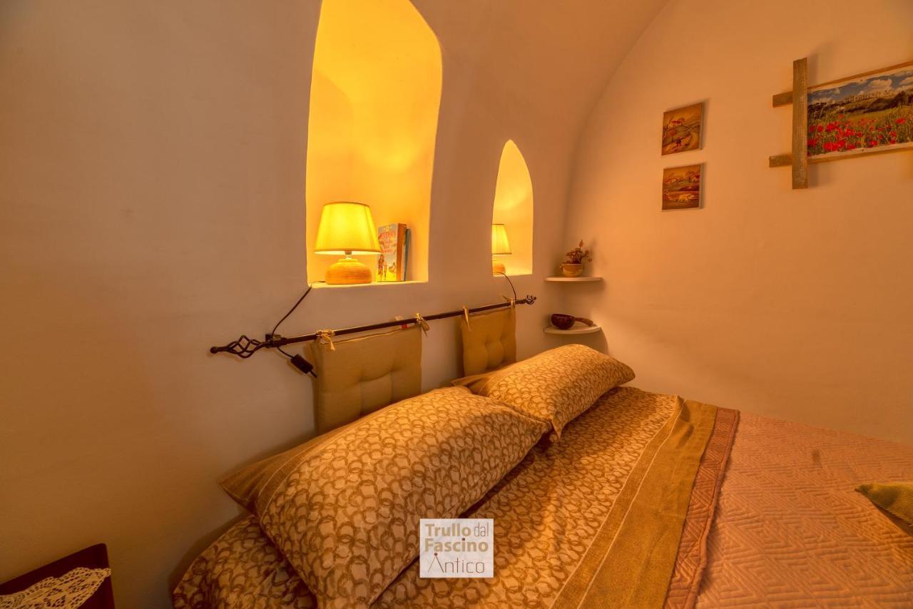 Trullo Dal Fascino Antico Villa Locorotondo Kültér fotó