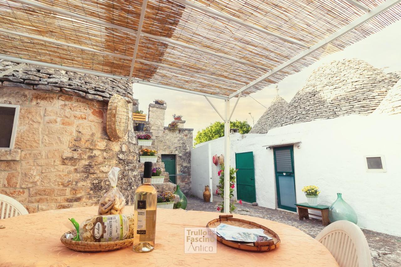 Trullo Dal Fascino Antico Villa Locorotondo Kültér fotó