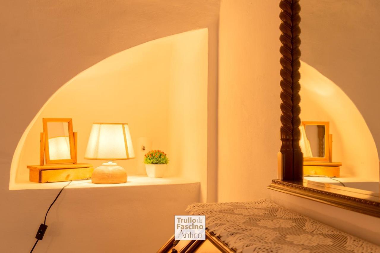 Trullo Dal Fascino Antico Villa Locorotondo Kültér fotó