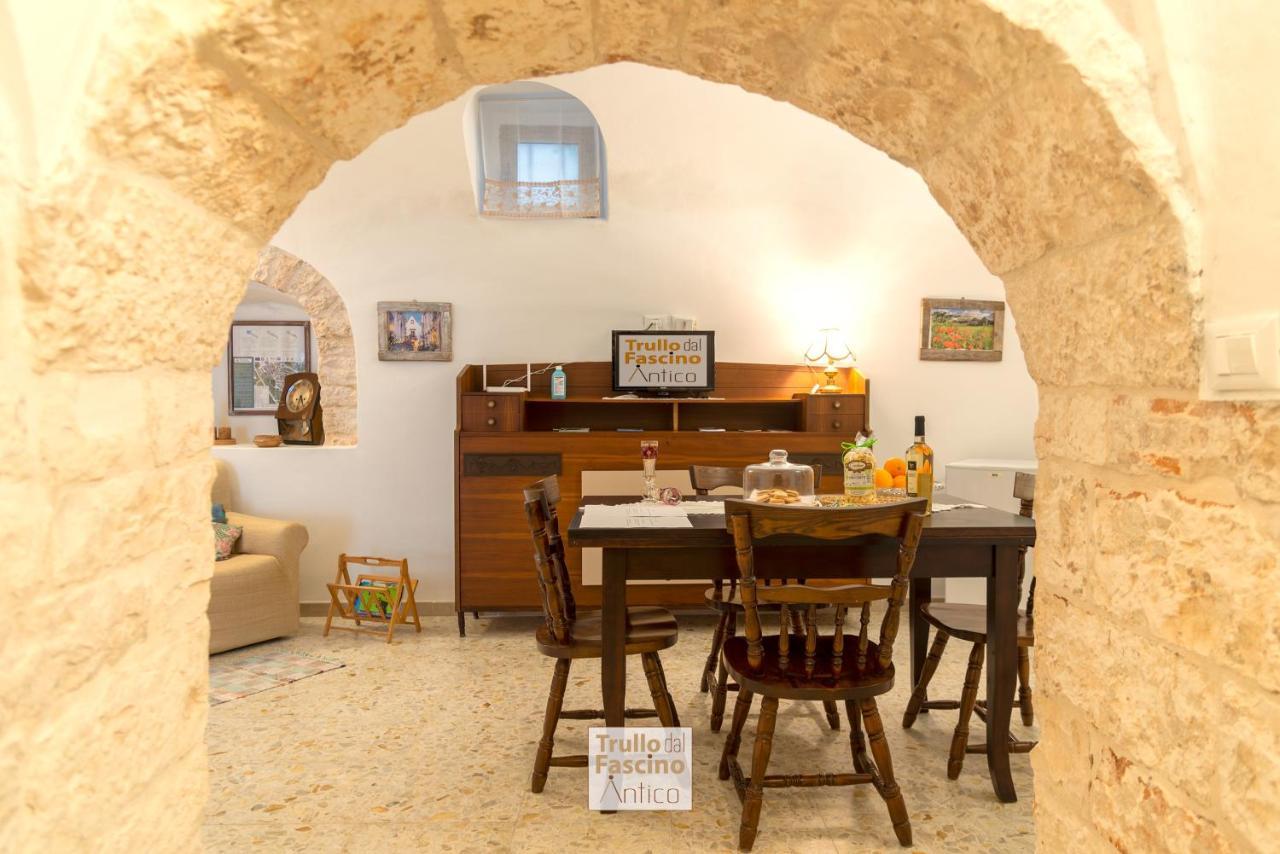 Trullo Dal Fascino Antico Villa Locorotondo Kültér fotó