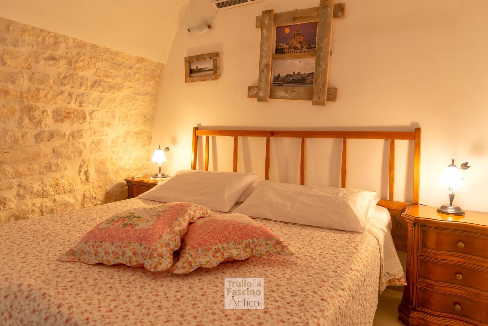 Trullo Dal Fascino Antico Villa Locorotondo Kültér fotó